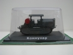  Pásový traktor Kommysar Hachette Collections 
